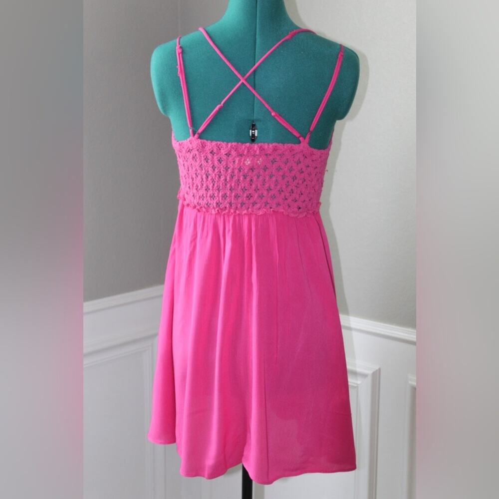 Chelsea & Violet Pink Babydoll Dress | Spaghetti Strap | Crochet | Women’s M - Picture 2 of 3